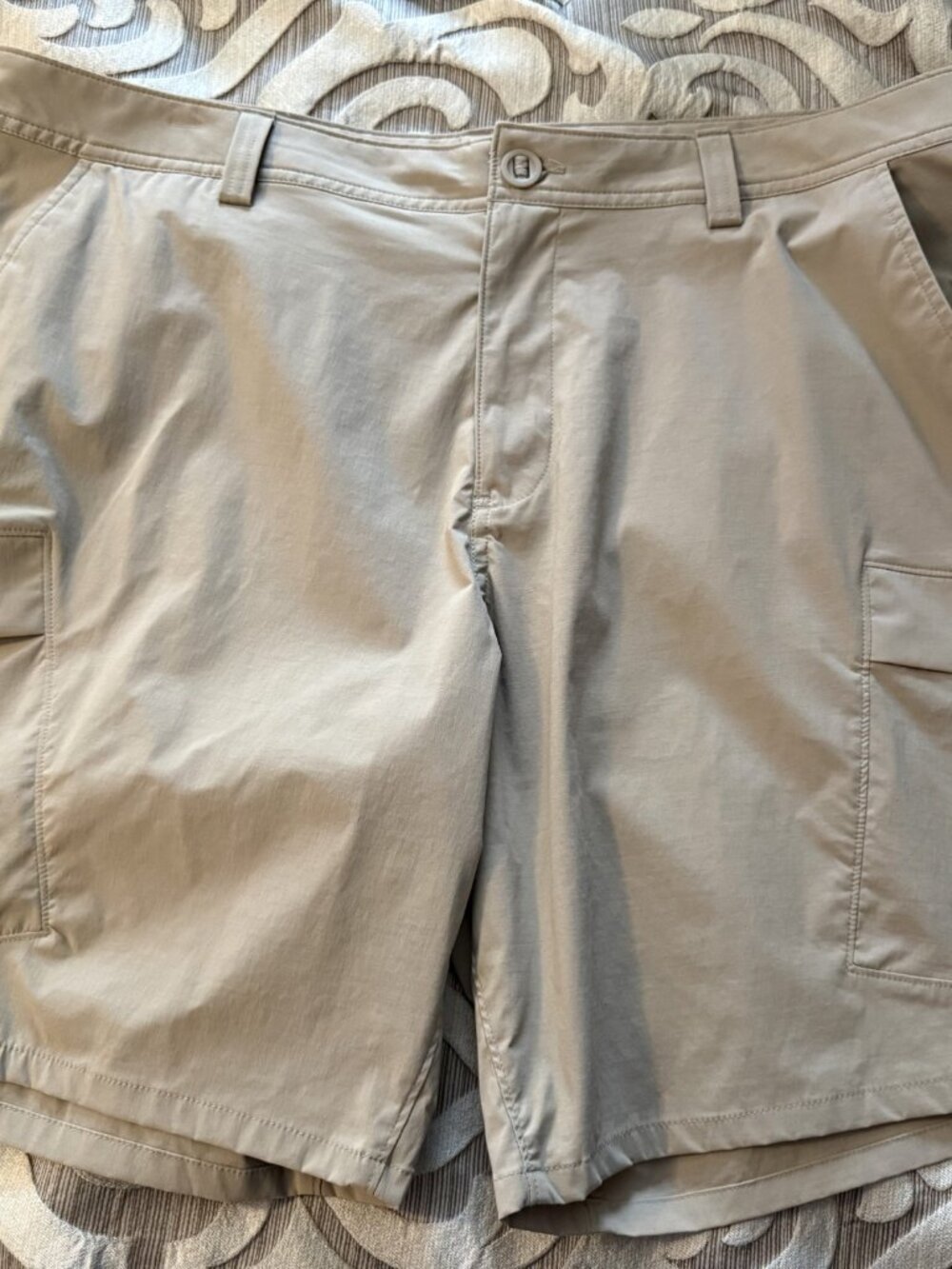 Under Armour Fish Pro Hunter 2.0 Cargo Shorts Size 40 Khaki Tan Pockets UPF 50+ - Picture 4 of 12